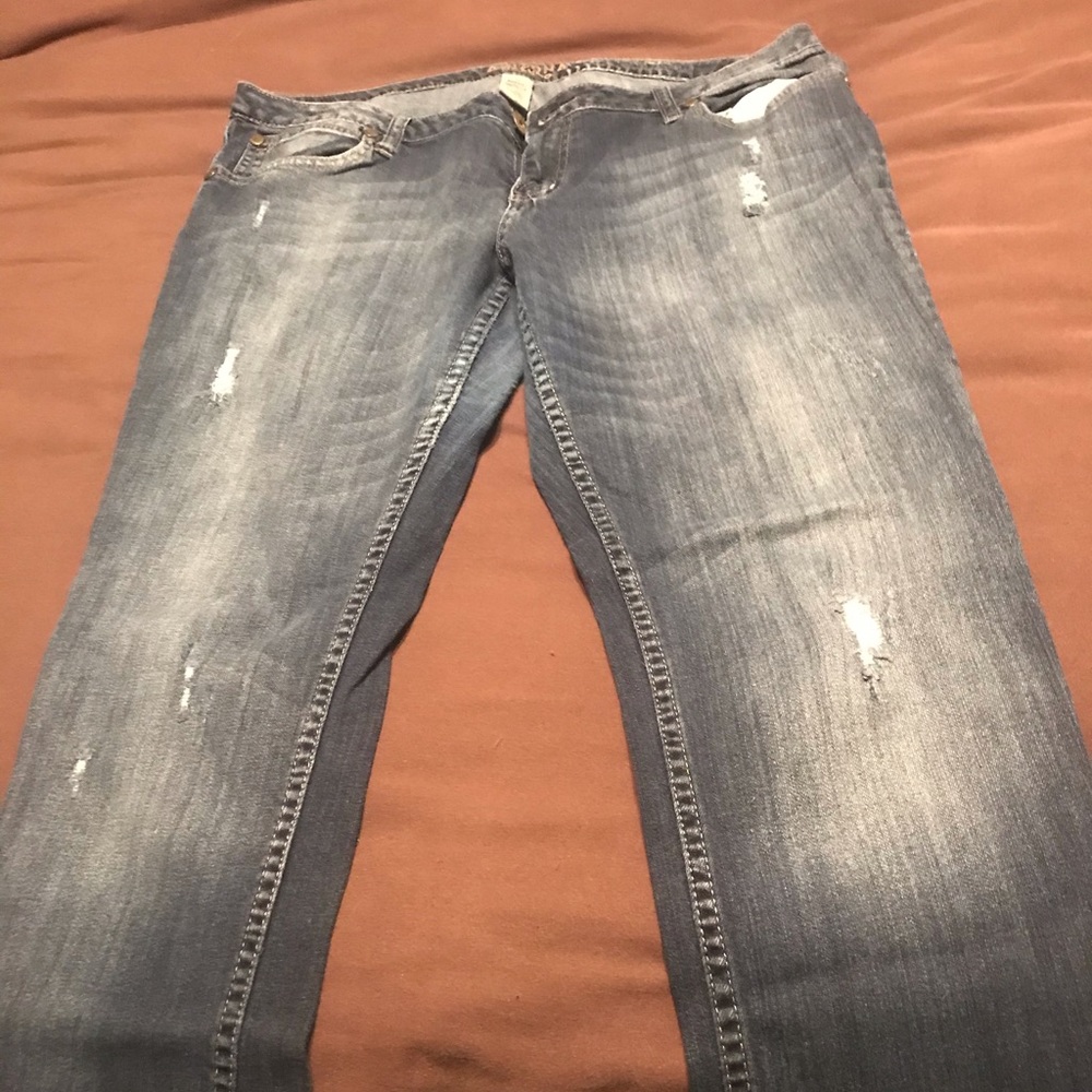 🖤 Arizona distressed skinny jeans